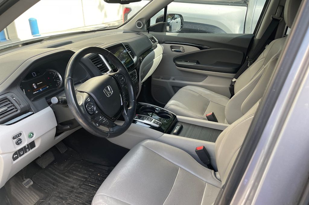 Thumbnail: 2016 Honda Pilot - 9