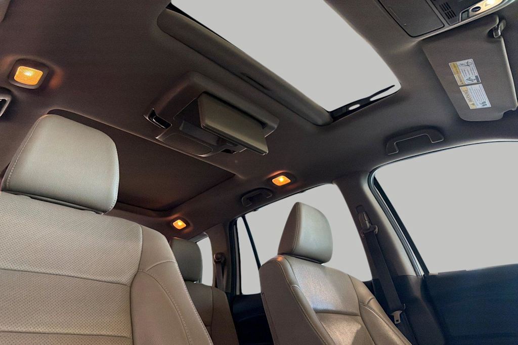 Thumbnail: 2022 Honda Pilot - 24