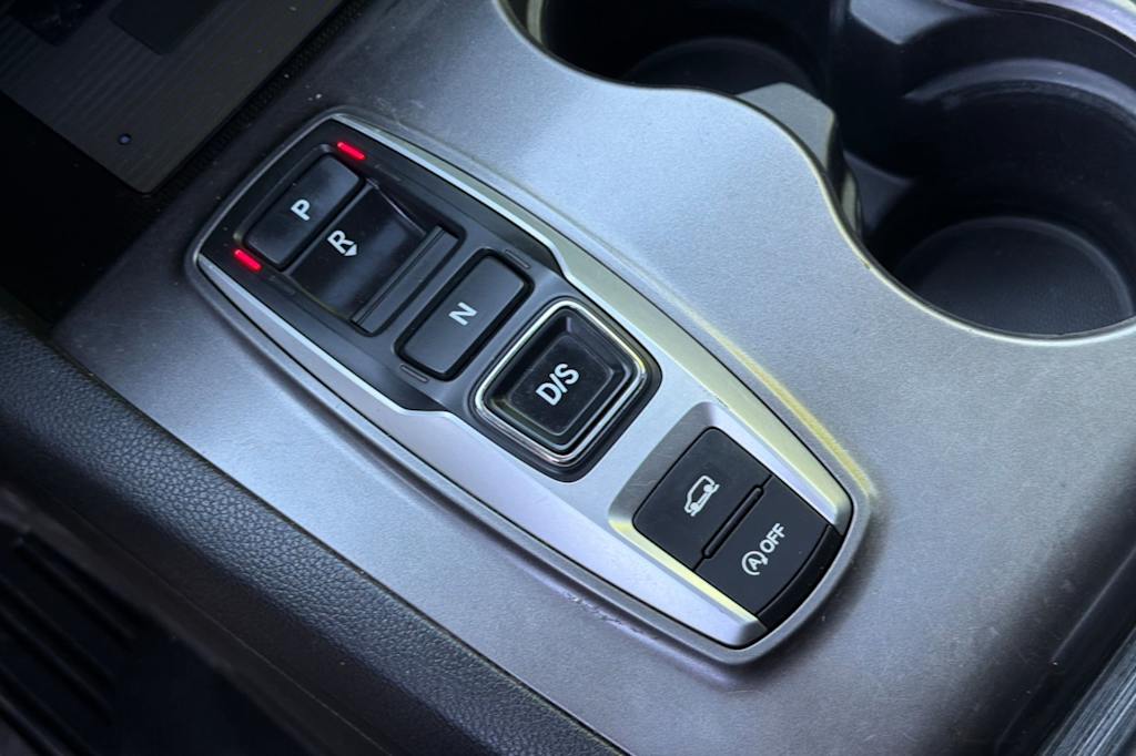 Thumbnail: 2021 Honda Pilot - 16