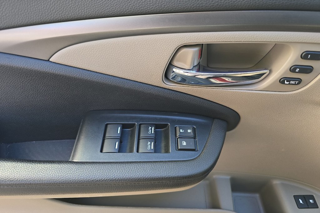 Thumbnail: 2022 Honda Pilot - 22