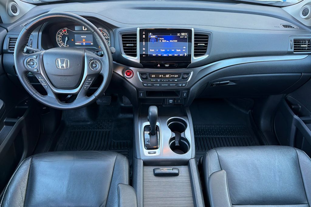 Thumbnail: 2018 Honda Pilot - 2