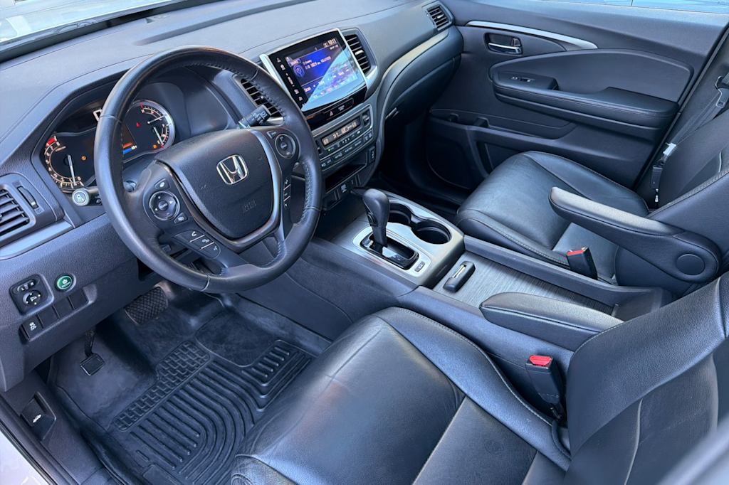 Thumbnail: 2018 Honda Pilot - 9