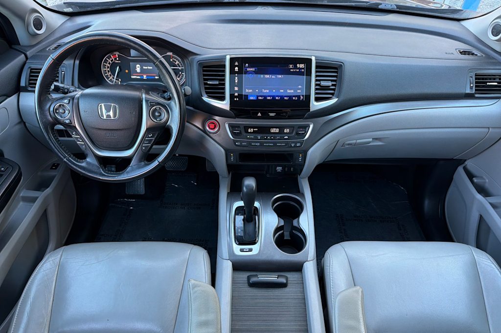 Thumbnail: 2017 Honda Pilot - 2