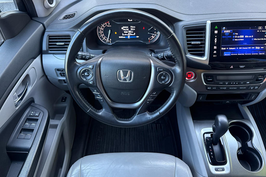 Thumbnail: 2016 Honda Pilot - 9