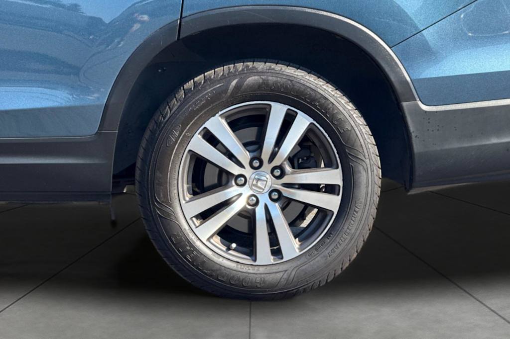 Thumbnail: 2016 Honda Pilot - 8
