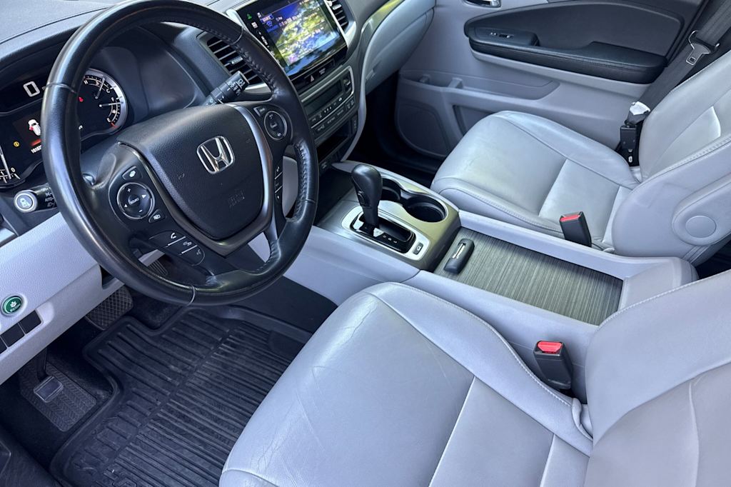 Thumbnail: 2016 Honda Pilot - 10