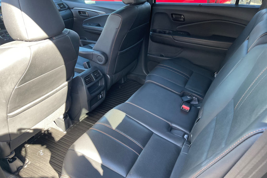 Thumbnail: 2023 Honda Passport - 10