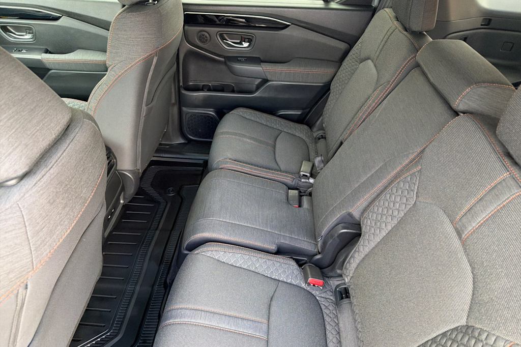 Thumbnail: 2026 Honda Pilot - 10