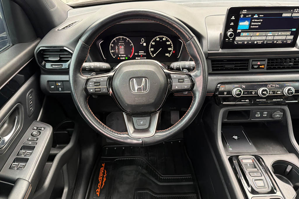 Thumbnail: 2024 Honda Pilot - 12