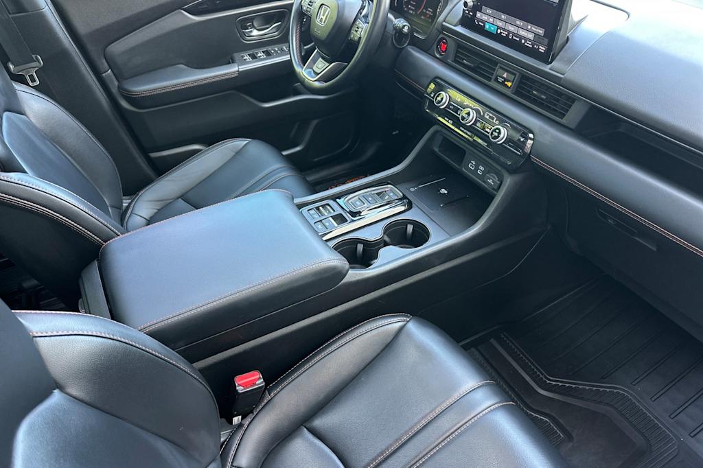 Thumbnail: 2025 Honda Pilot - 11