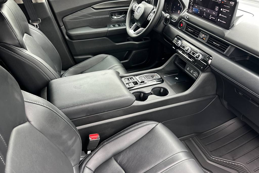 Thumbnail: 2026 Honda Pilot - 9