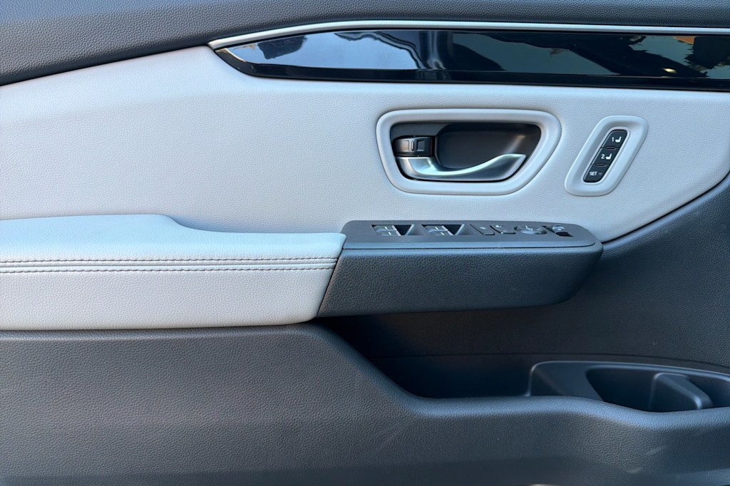 Thumbnail: 2023 Honda Pilot - 19