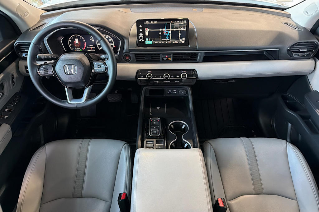 Thumbnail: 2025 Honda Pilot - 2