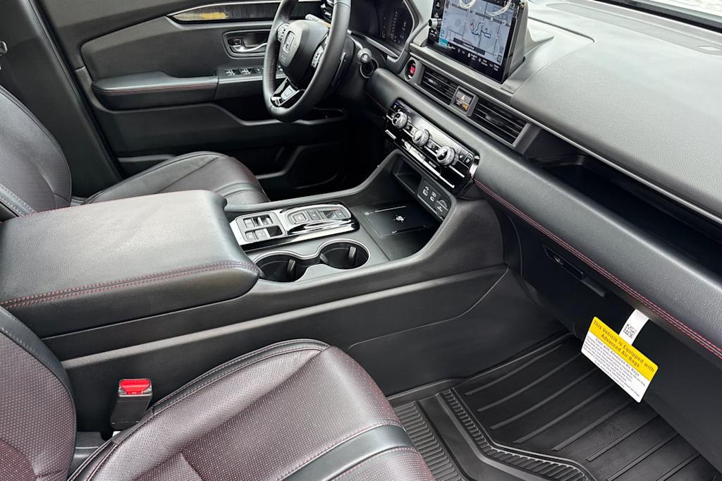 Thumbnail: 2025 Honda Pilot - 12