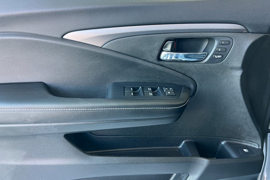 Thumbnail: 2025 Honda Ridgeline - 19