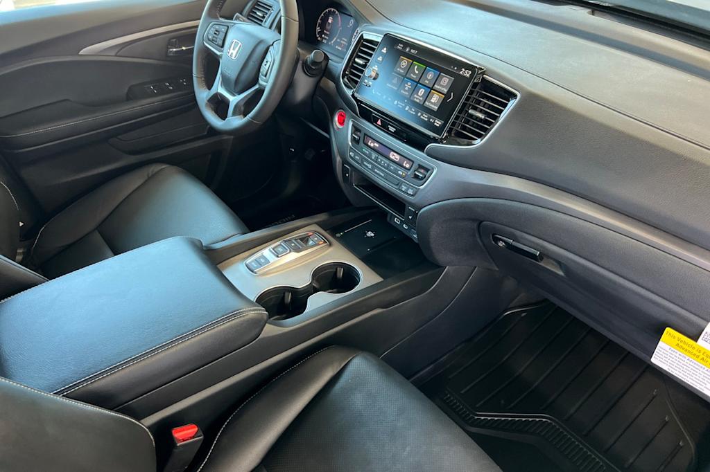 Thumbnail: 2025 Honda Ridgeline - 12