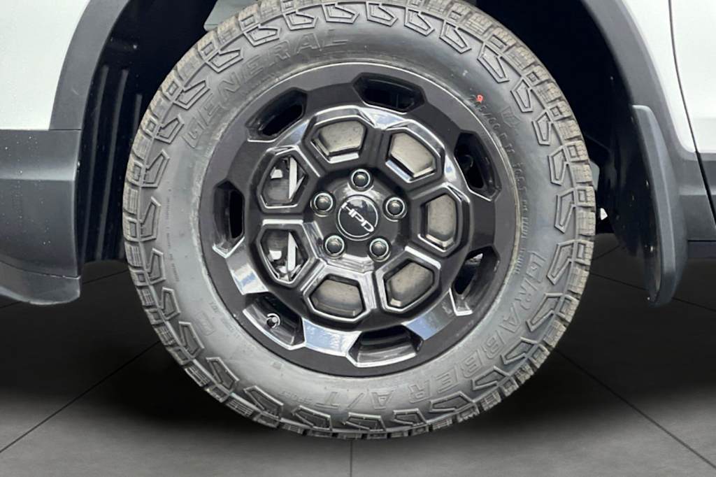 Thumbnail: 2025 Honda Ridgeline - 8