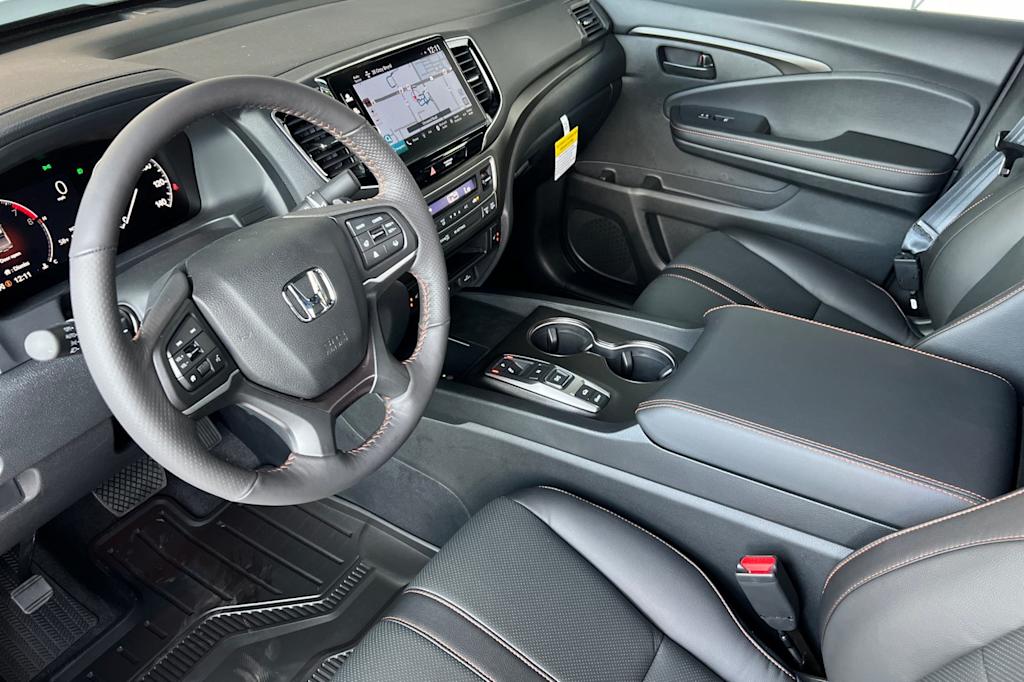 Thumbnail: 2025 Honda Ridgeline - 9