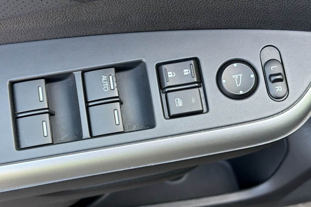 Thumbnail: 2016 Honda CR-V - 22