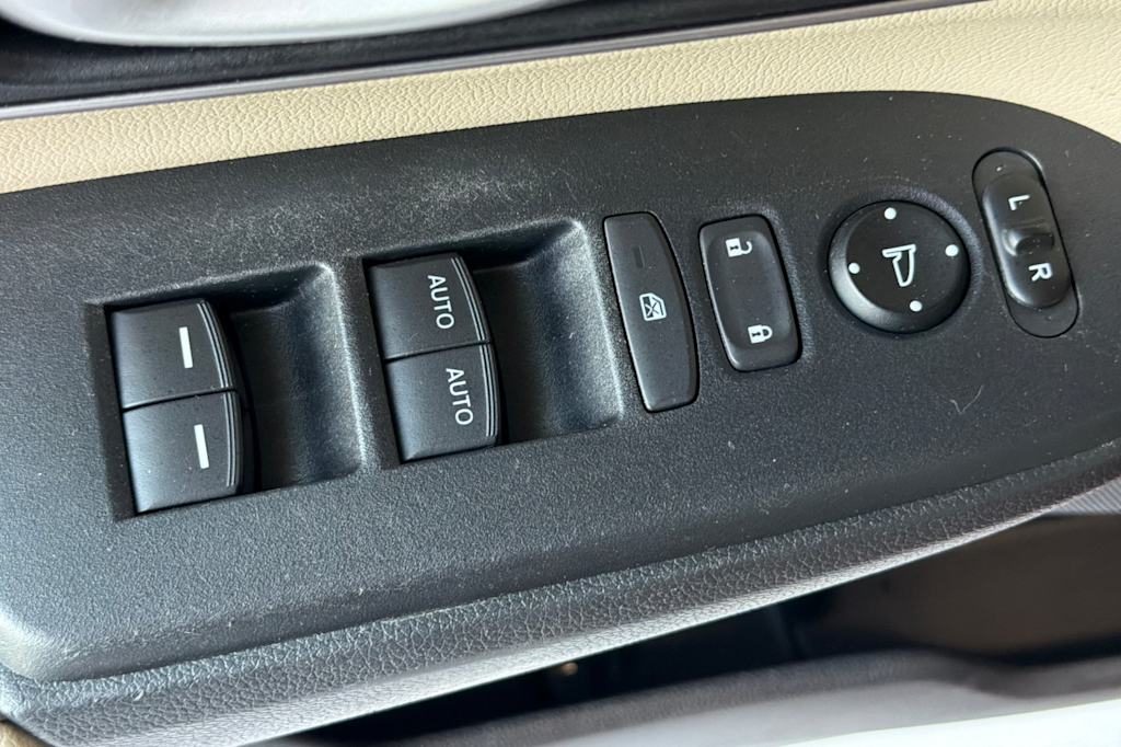 Thumbnail: 2018 Honda CR-V - 22