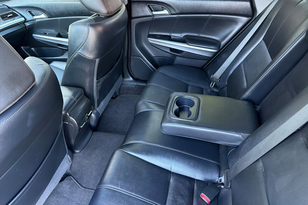 Thumbnail: 2013 Honda Crosstour - 10