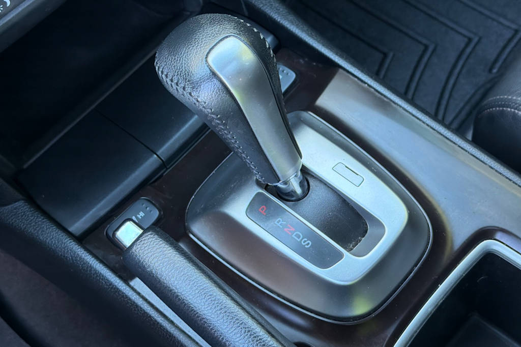 Thumbnail: 2013 Honda Crosstour - 14