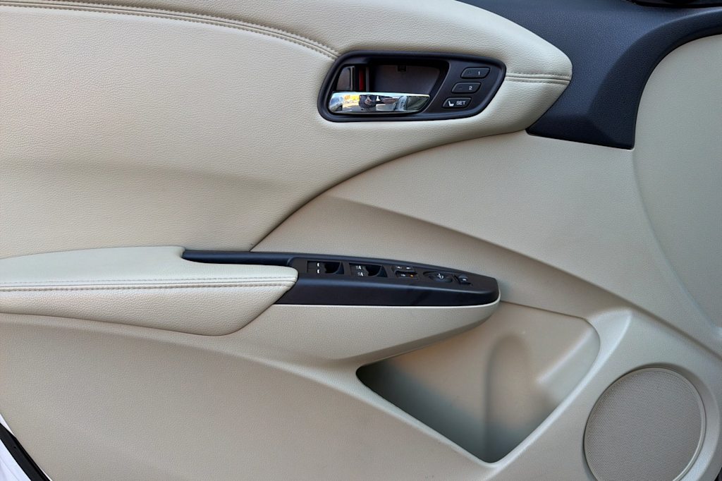Thumbnail: 2015 Acura RDX - 21