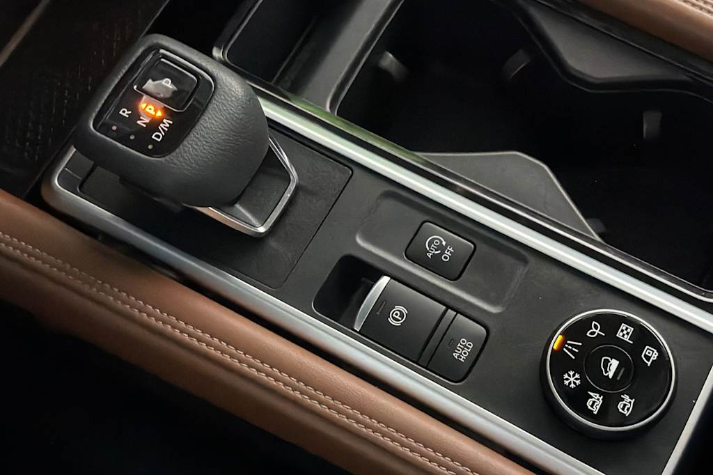 Thumbnail: 2022 Nissan Pathfinder - 14