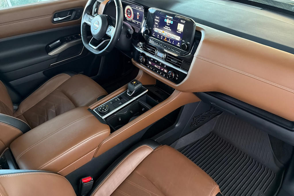 Thumbnail: 2022 Nissan Pathfinder - 12