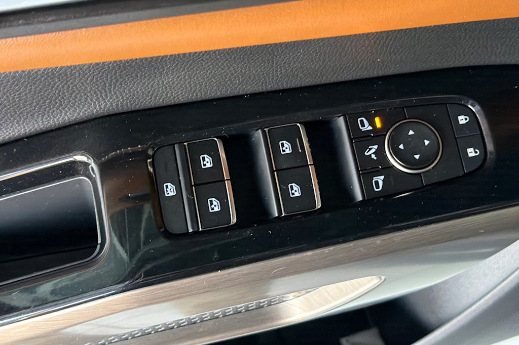 Thumbnail: 2022 Nissan Pathfinder - 22