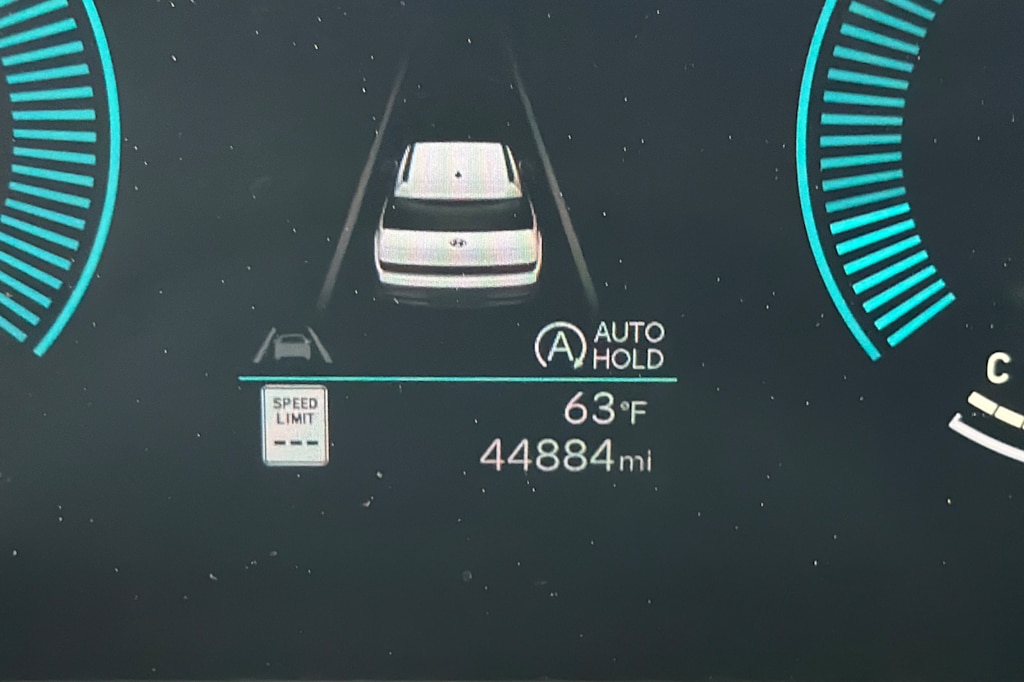 Thumbnail: 2024 Hyundai Santa Fe - 12