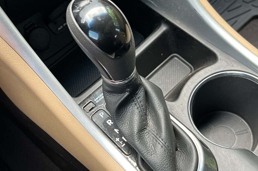 Thumbnail: 2013 Hyundai Sonata - 14