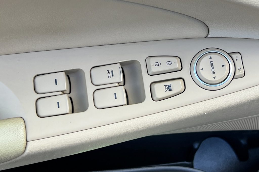 Thumbnail: 2013 Hyundai Sonata - 21