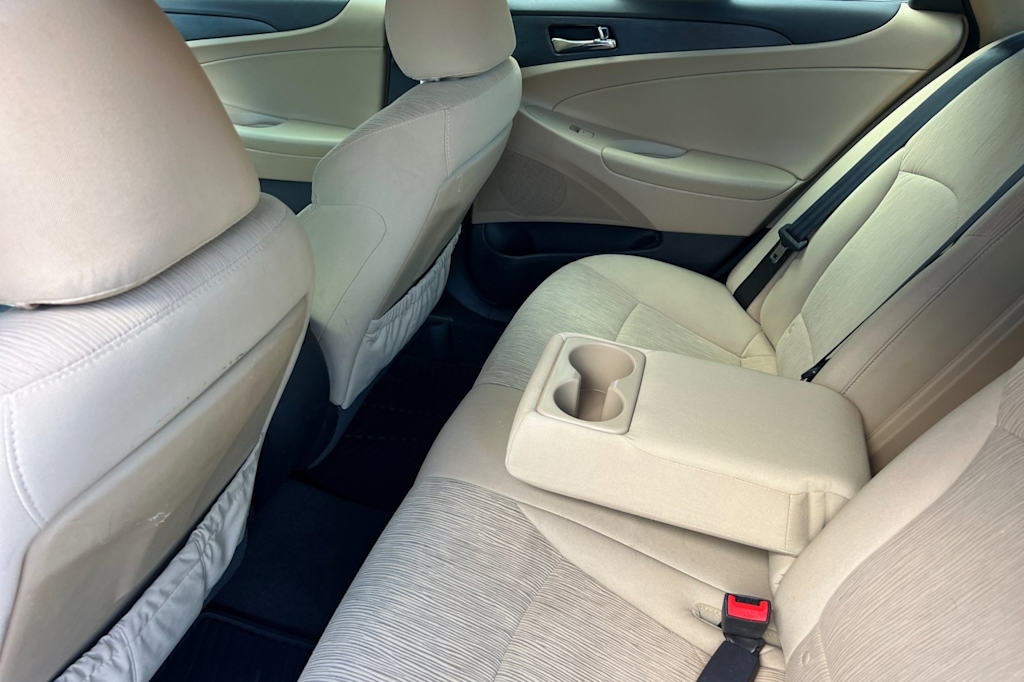 Thumbnail: 2013 Hyundai Sonata - 10