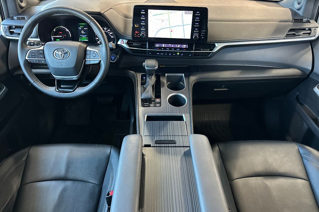 Thumbnail: 2022 Toyota Sienna - 2