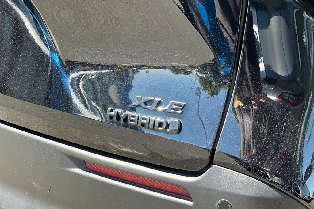 Thumbnail: 2022 Toyota Sienna - 7