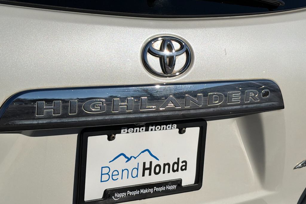 Thumbnail: 2013 Toyota Highlander - 7