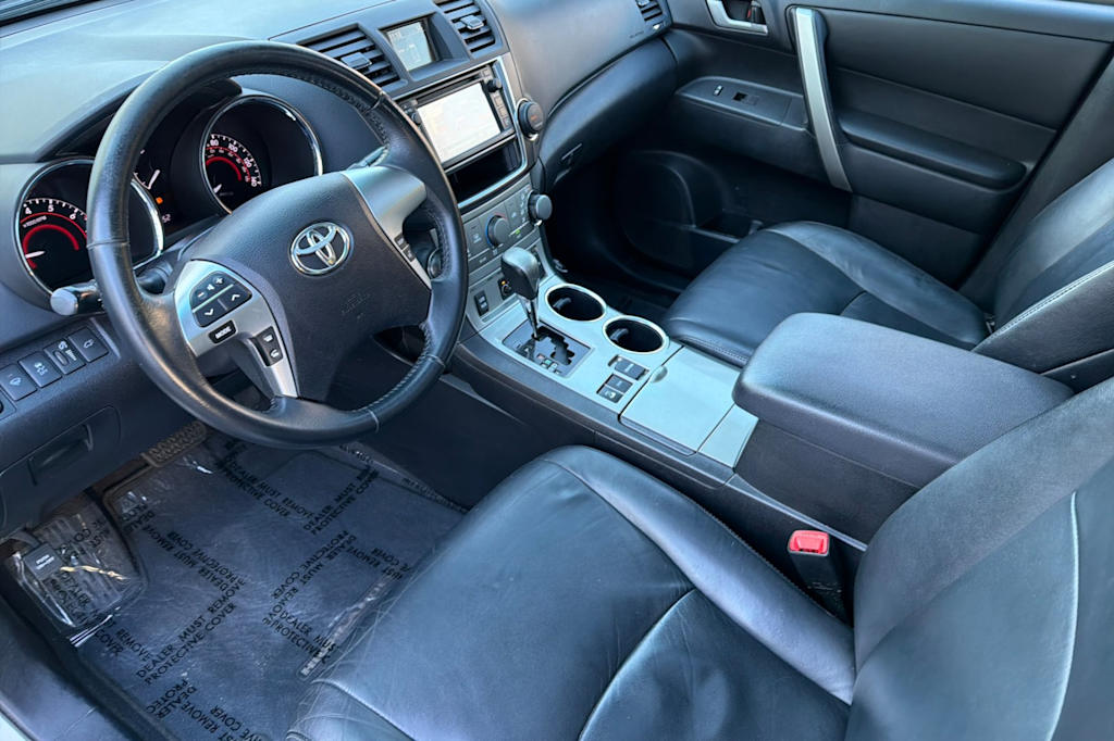 Thumbnail: 2013 Toyota Highlander - 9