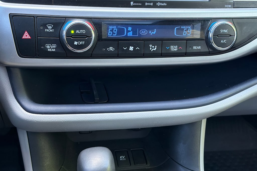 Thumbnail: 2017 Toyota Highlander - 27