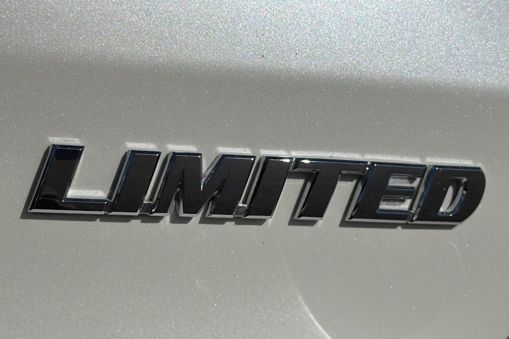 Thumbnail: 2017 Toyota Highlander - 7