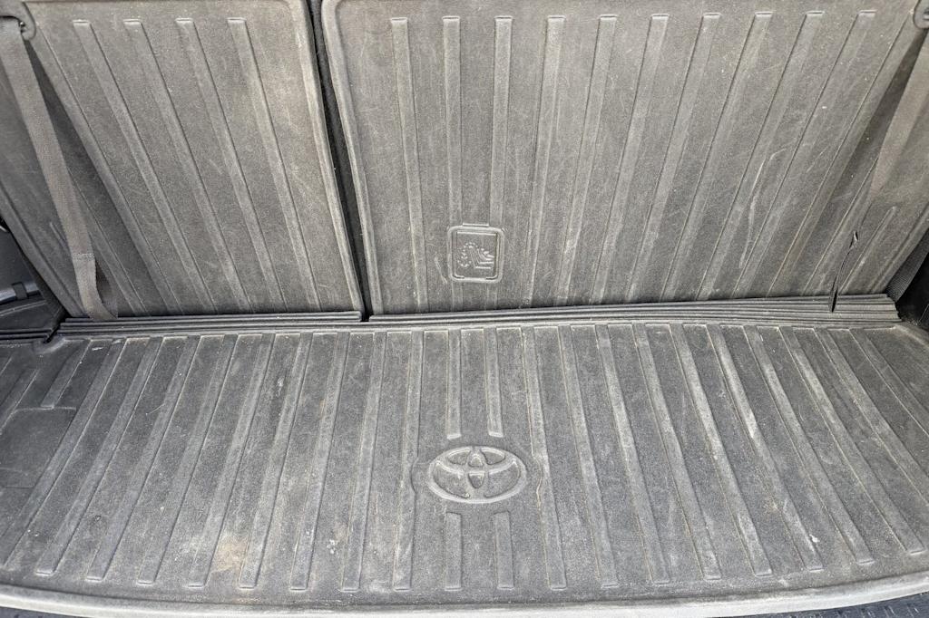 Thumbnail: 2016 Toyota Highlander - 23