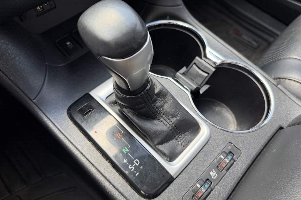 Thumbnail: 2016 Toyota Highlander - 13
