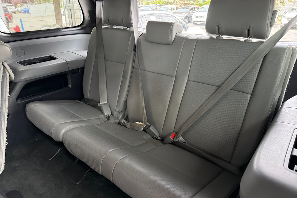 Thumbnail: 2018 Toyota Sequoia - 23