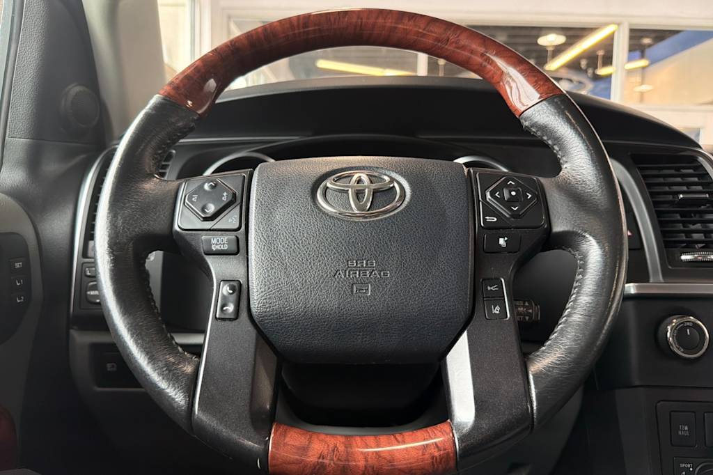Thumbnail: 2018 Toyota Sequoia - 28