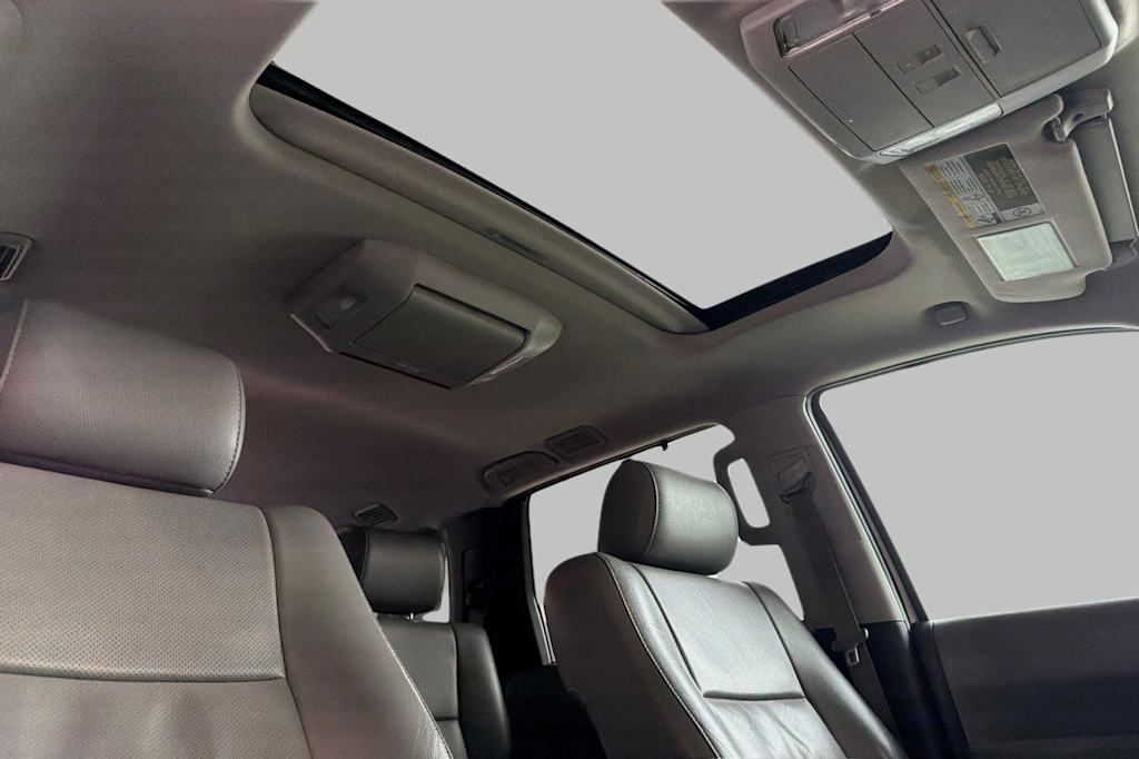 Thumbnail: 2018 Toyota Sequoia - 24