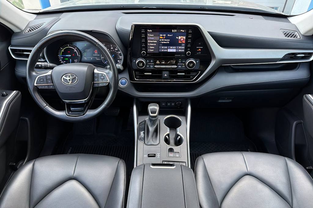 Thumbnail: 2020 Toyota Highlander - 2