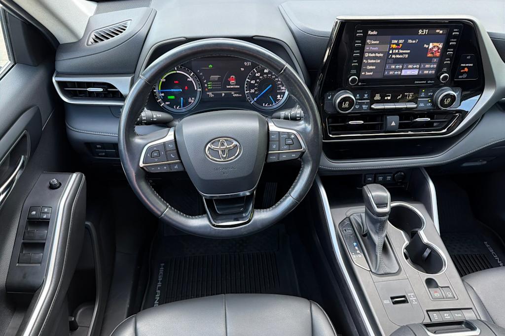Thumbnail: 2020 Toyota Highlander - 10