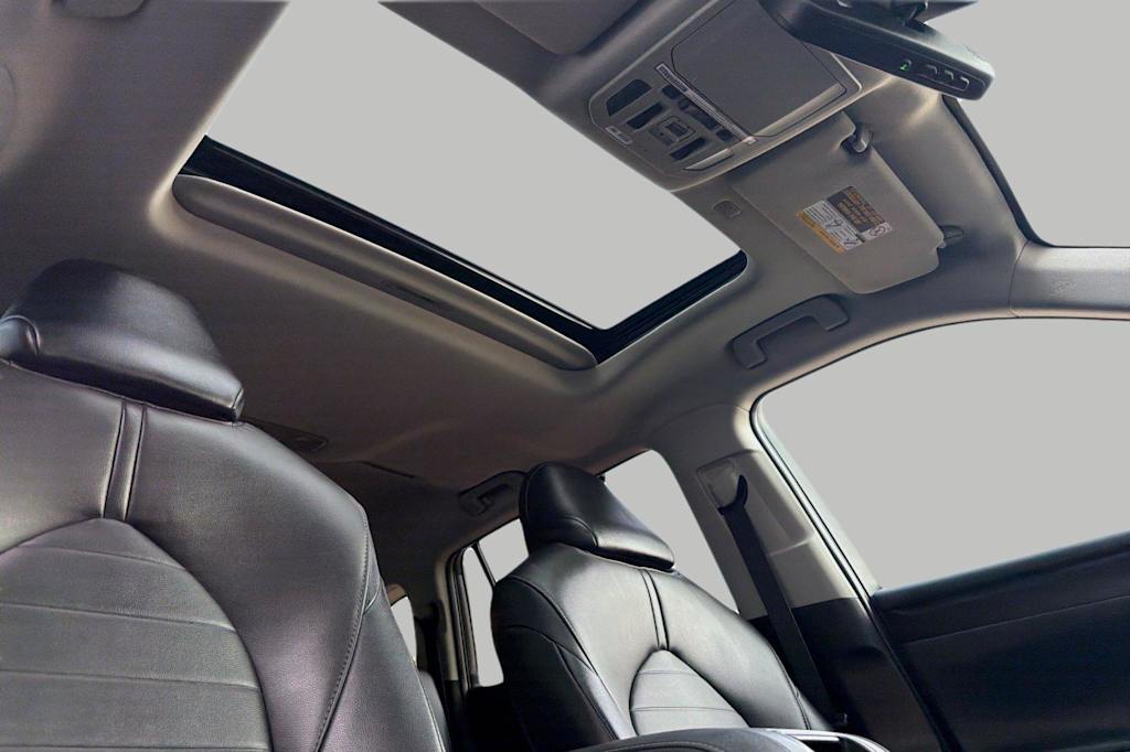 Thumbnail: 2020 Toyota Highlander - 24