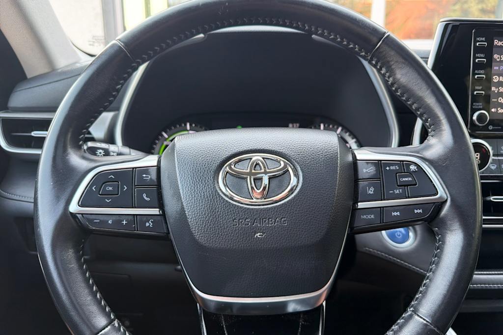 Thumbnail: 2020 Toyota Highlander - 29