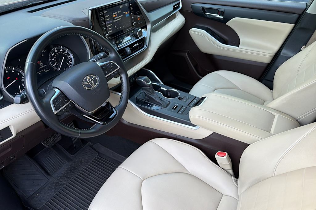 Thumbnail: 2021 Toyota Highlander - 9